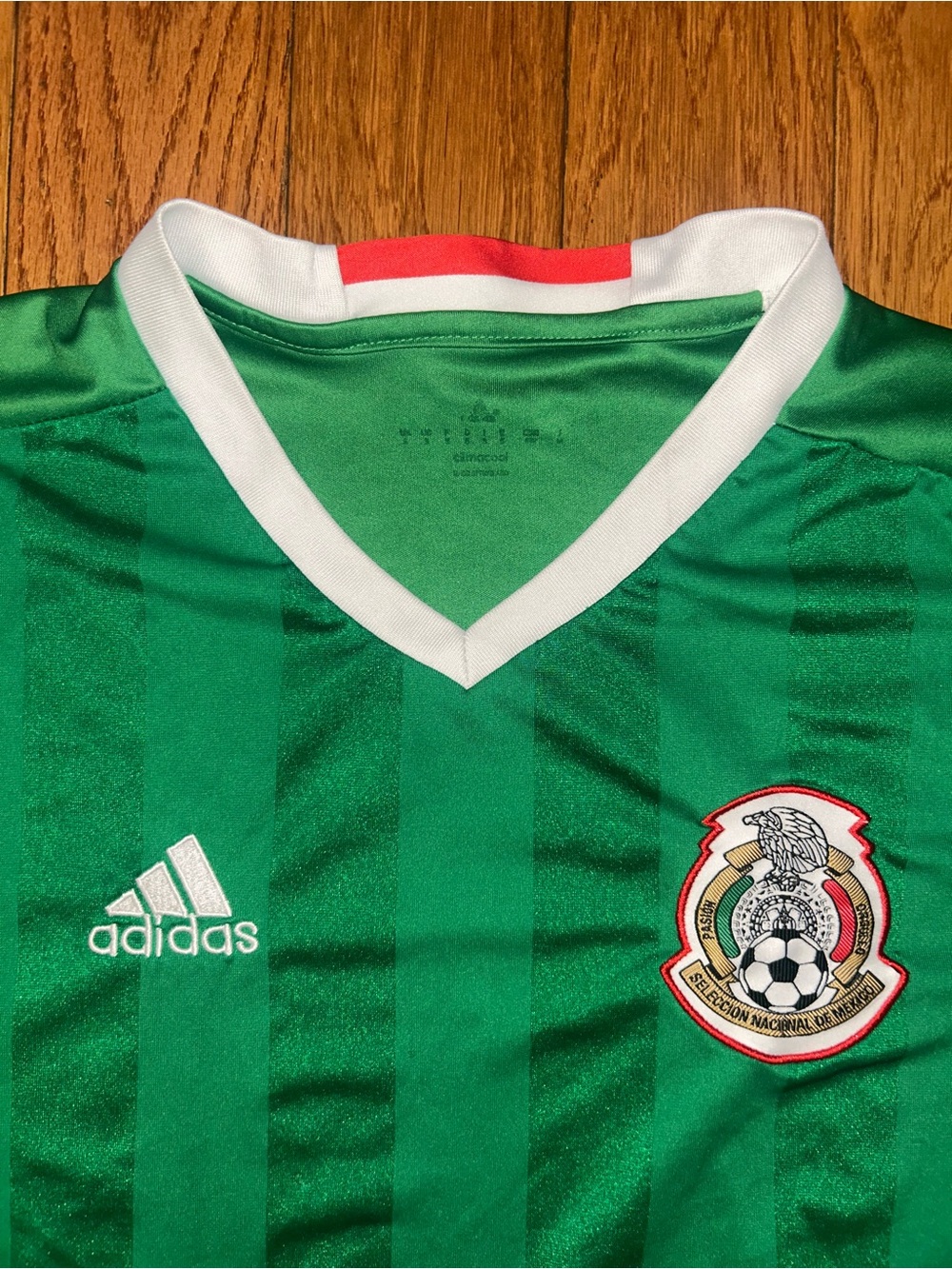 Mexico 2016/17 Adidas Jersey Size Medium - Picture 3 of 5